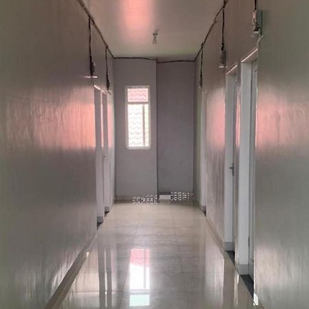 Hotel Koolkost Syariah @ Jalan Utama Amaliun Medan Exterior foto